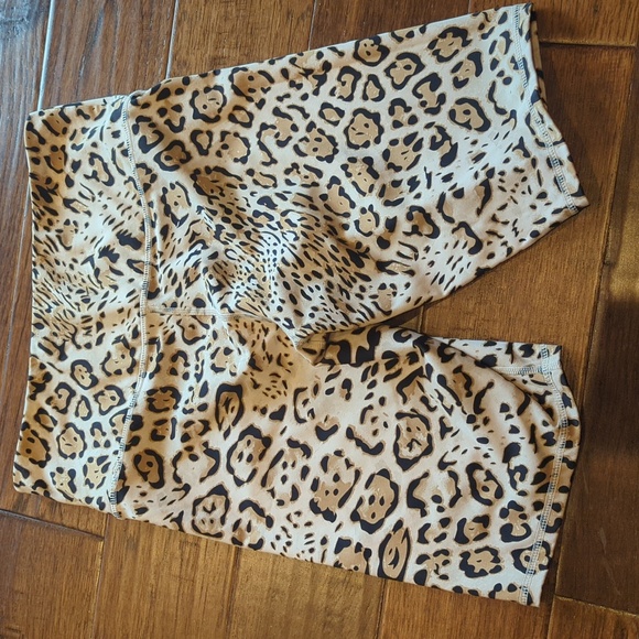 H&m leopard bicycle shorts - Picture 5 of 5